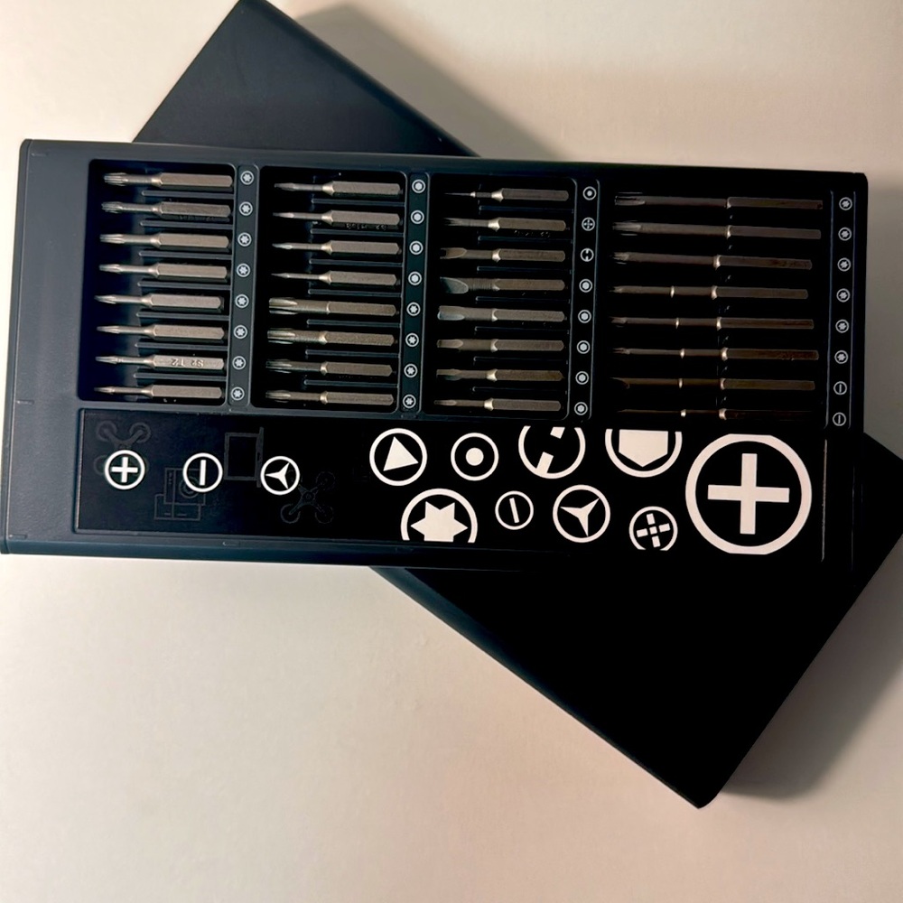Screwdriver Set with Case - Picture 2 of 4